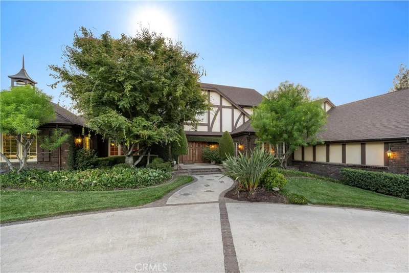 11770 Terracina Boulevard, Redlands, CA 92373
