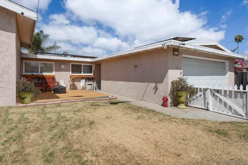 9110 Orville Street, Spring Valley, CA 91977