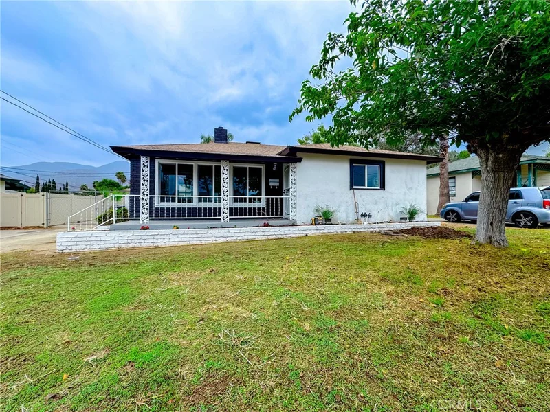 188 Glenfair Lane, San Bernardino, CA 92407
