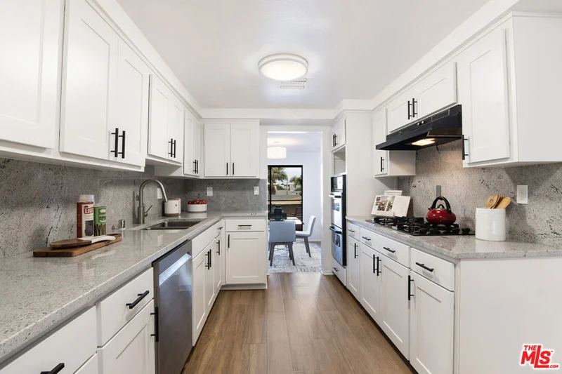 12321 Ocean Park Boulevard 3, Los Angeles, CA 90064