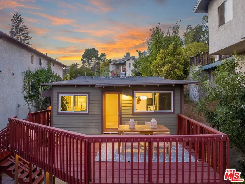 4238 Glenwood Avenue, Los Angeles, CA 90065