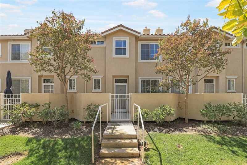 25737 Perlman Place D, Stevenson Ranch, CA 91381