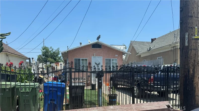 423 E 31st Street, Los Angeles, CA 90011