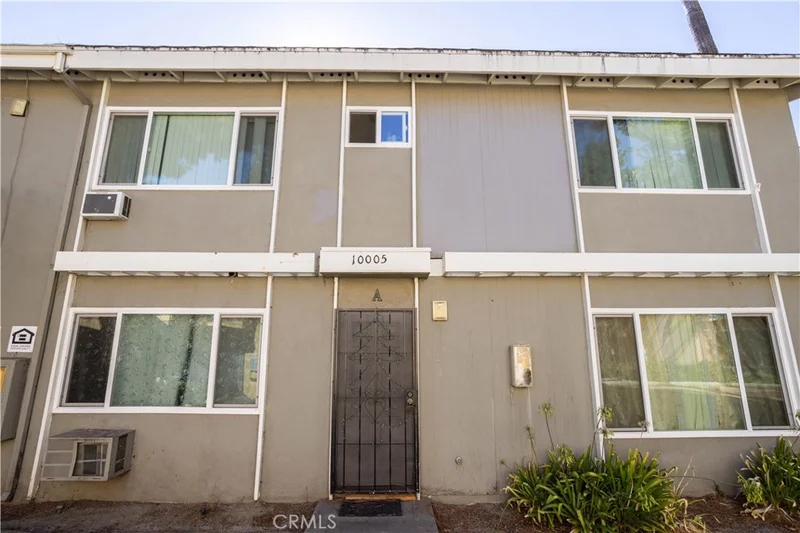 10005 Sepulveda Boulevard, San Fernando, CA 91345