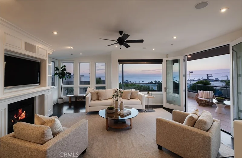 302 11th Street, Manhattan Beach, CA 90266