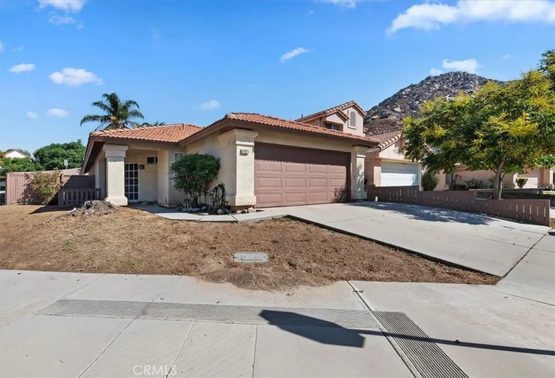 11423 Citrus Glen Lane, Fontana, CA 92337