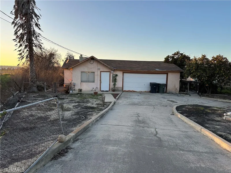 1023 N Main Street, Livingston, CA 95334