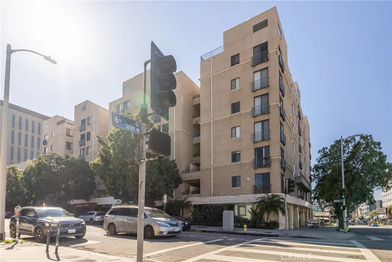 625 S Berendo Street 312, Los Angeles, CA 90005