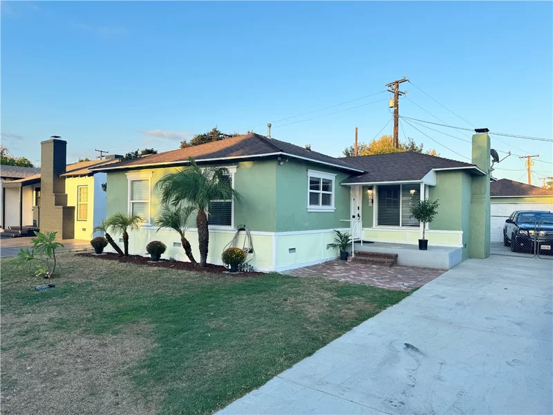 116 N Hollenbeck Avenue, Covina, CA 91723