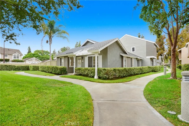 77 Thicket 50, Irvine, CA 92614