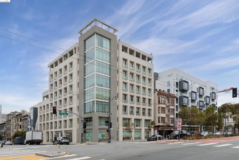 1868 Van Ness Avenue 405