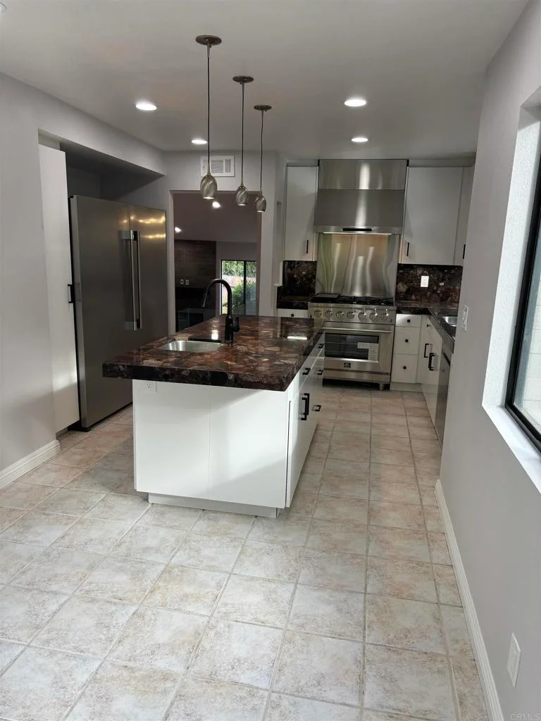 4600 Villas Court, Bonita, CA 91902