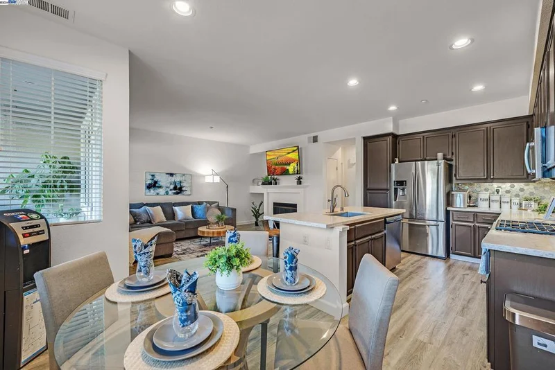26 Bellington Cmn 3, Livermore, CA 94551