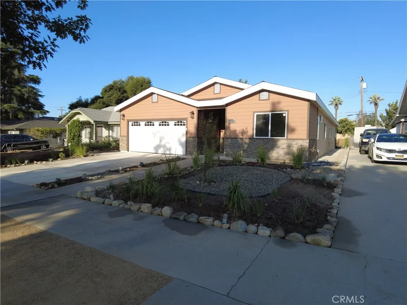 1019 N Soldano Avenue, Azusa, CA 91702