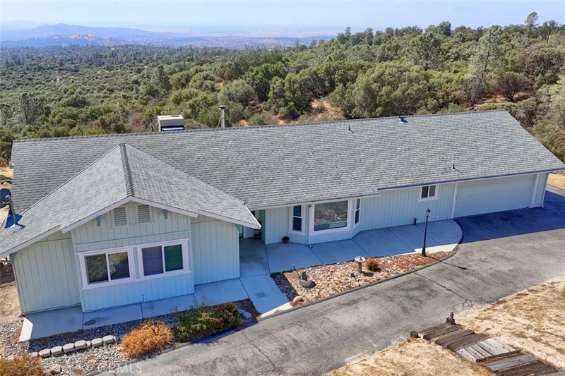 30043 Longview Lane E, Coarsegold, CA 93614