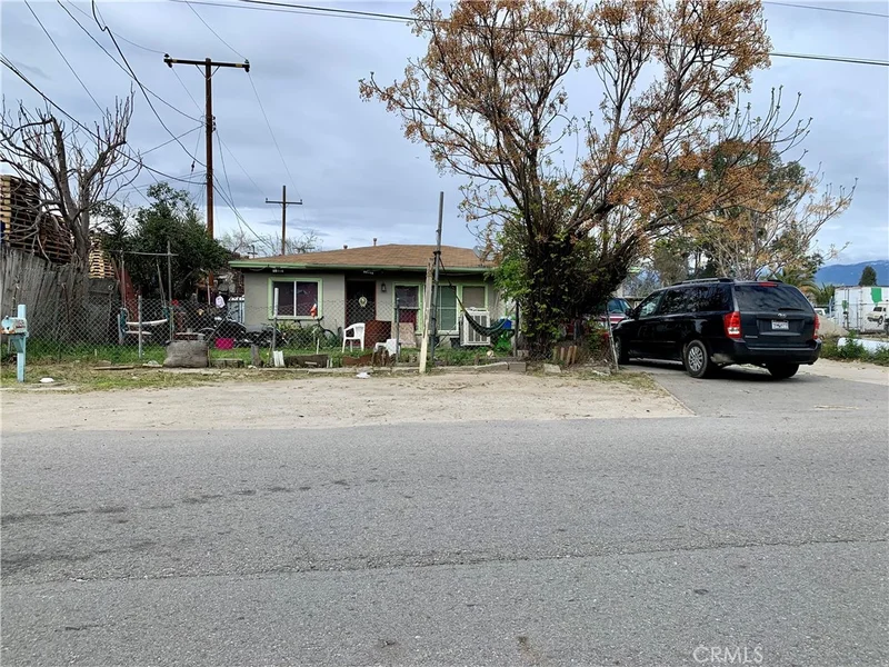 1158 E Benedict Road, San Bernardino, CA 92408