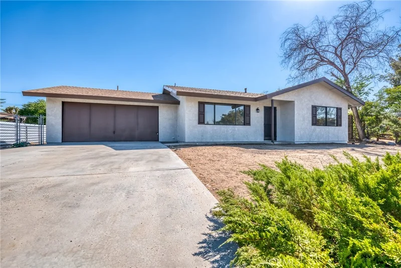 55379 Navajo Trail, Yucca Valley, CA 92284