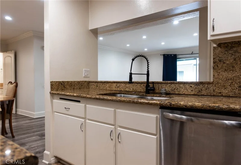 5460 White Oak Avenue D205, Encino, CA 91316