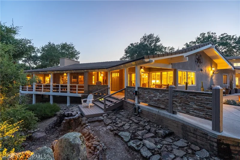 10180 Santa Ana Road, Atascadero, CA 93422