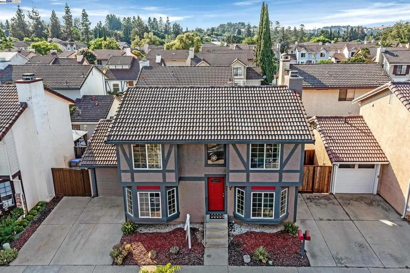 7263 Wild Creek Dr