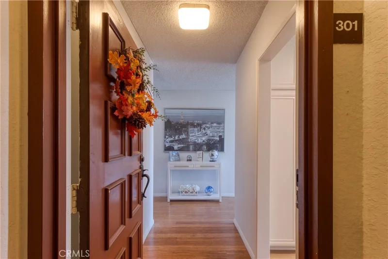4170 Elm Avenue 301, Long Beach, CA 90807