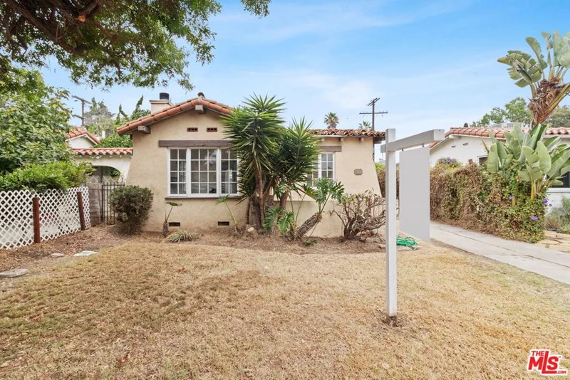 8907 W 24th Street, Los Angeles, CA 90034