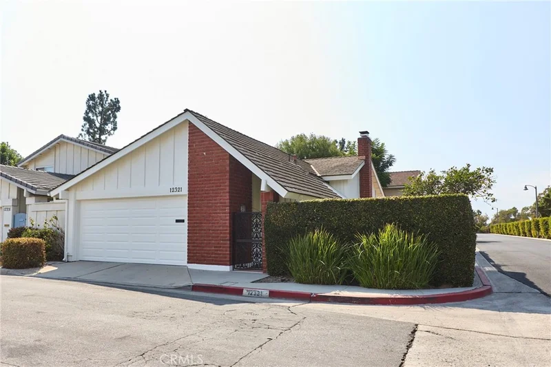 12321 Vicksburg Circle, Los Alamitos, CA 90720