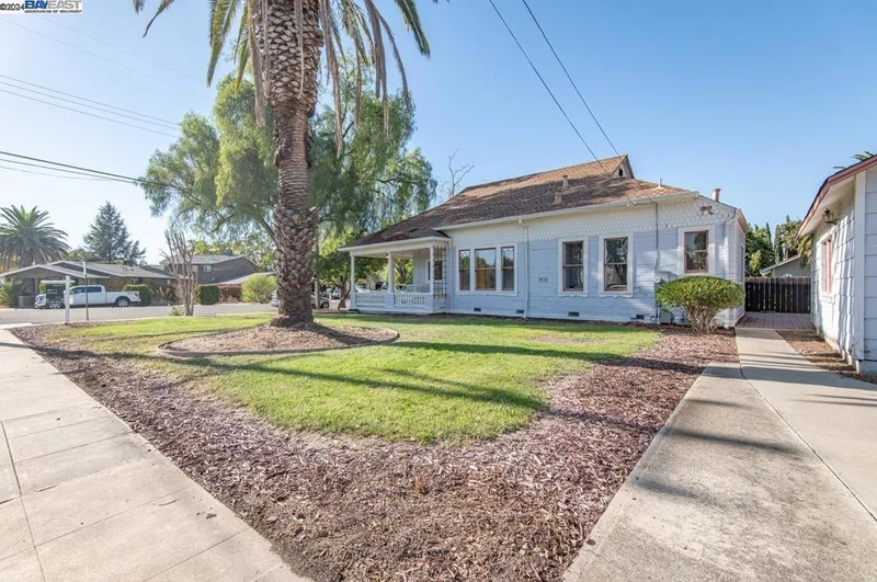 418 N M Street, Livermore, CA 94550