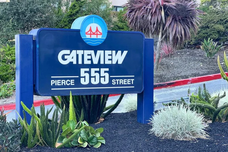 555 Pierce St 202, Albany, CA 94706