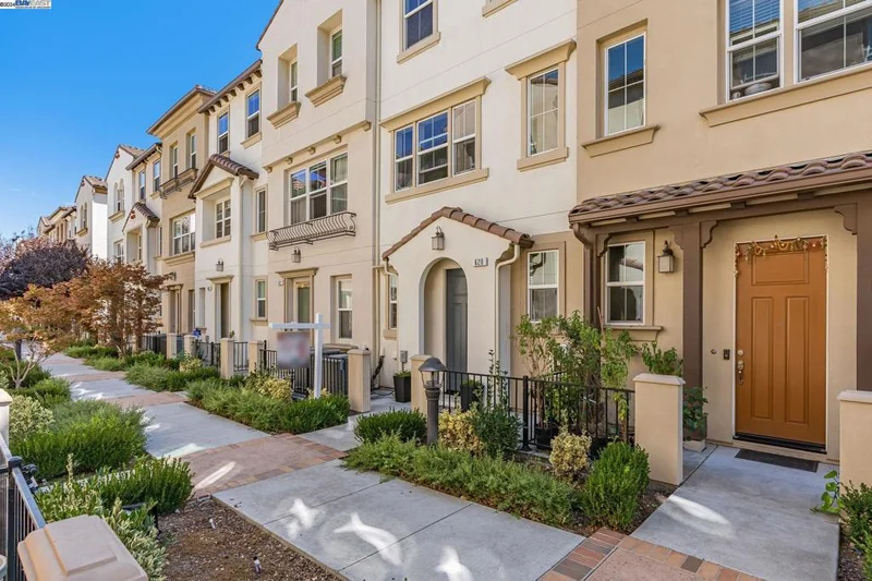 620 Barcelona Loop, Milpitas, CA 95035