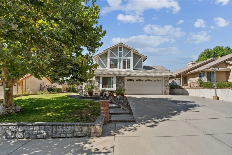 6284 N Beechwood Avenue, San Bernardino, CA 92407
