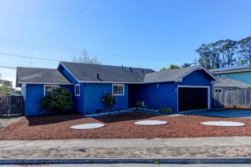 423 Montecito Avenue, El Granada, CA 94018