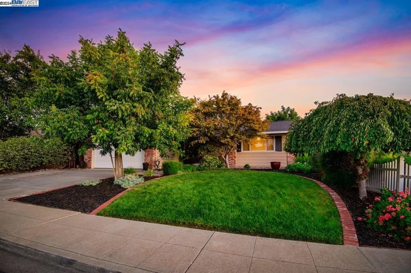 881 Los Alamos Ave, Livermore, CA 94550