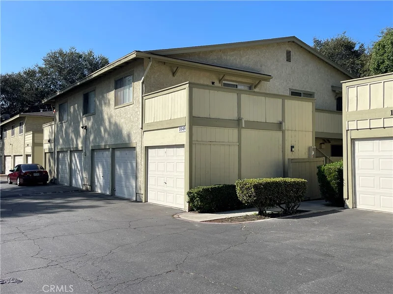 1049 W Francis Street E, Ontario, CA 91762