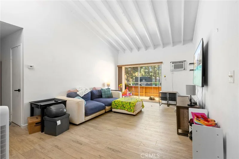 1001 W Stevens Avenue 204, Santa Ana, CA 92707