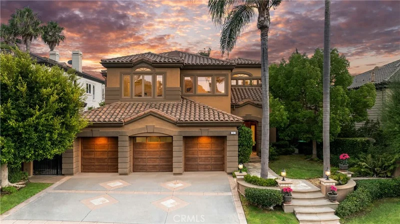 30 Newcastle Lane, Laguna Niguel, CA 92677