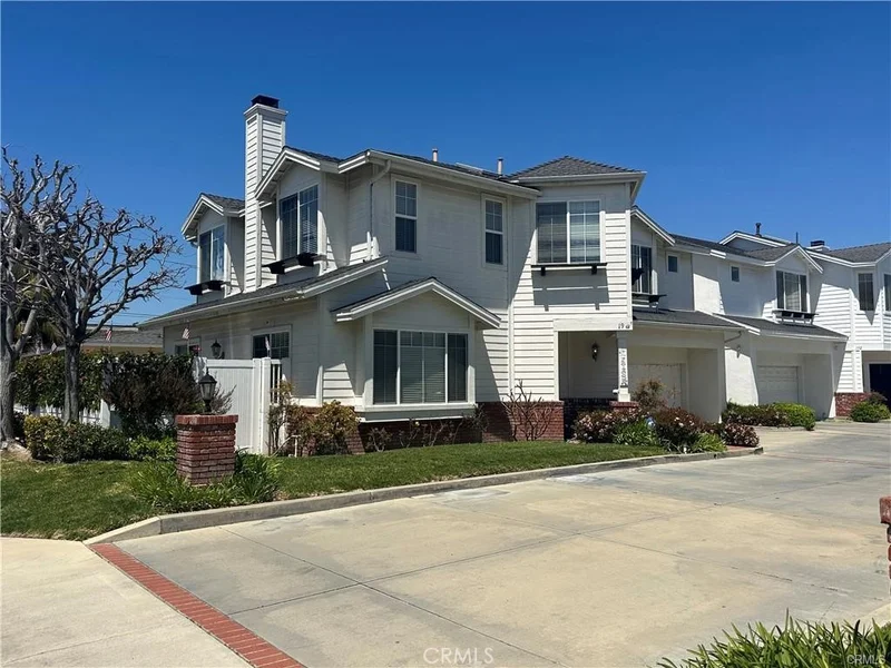 190 Cecil Place, Costa Mesa, CA 92627
