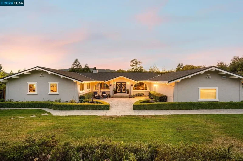 10 Pillon Real, Pleasant Hill, CA 94523