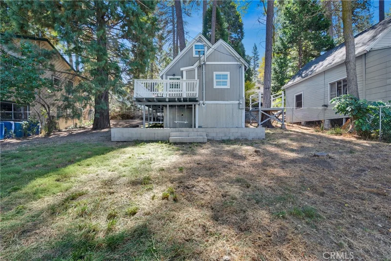 22846 Waters Drive, Crestline, CA 92325