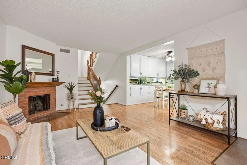 1236 Alessandro Drive, Newbury Park, CA 91320