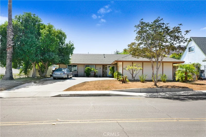 5440 Peacock Lane, Riverside, CA 92505