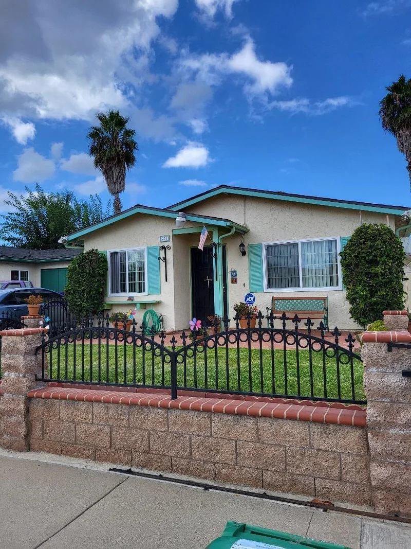 258 Securidad St, Oceanside, CA 92057