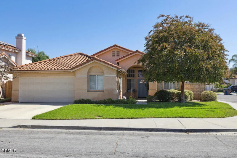 560 Mockingbird Ln Lane, Fillmore, CA 93015