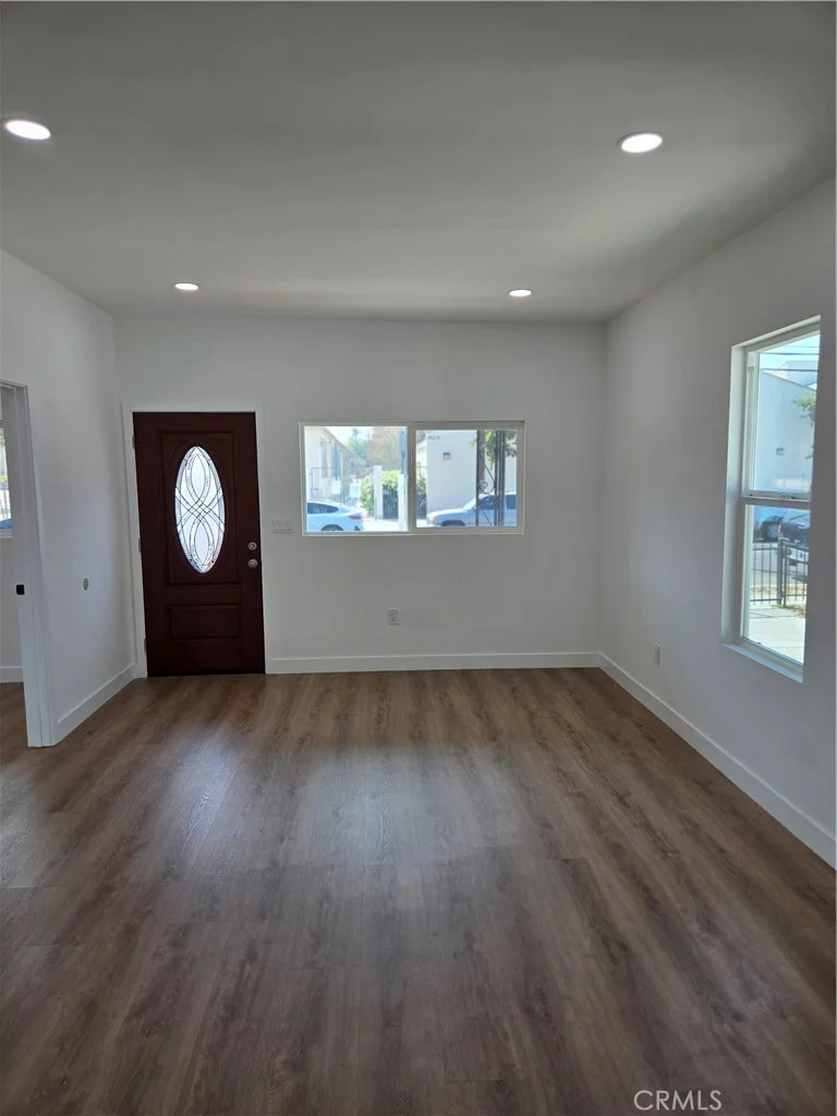 1237 E 51st Street, Los Angeles, CA 90011