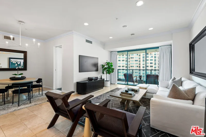 10490 Wilshire Boulevard 802, Los Angeles, CA 90024