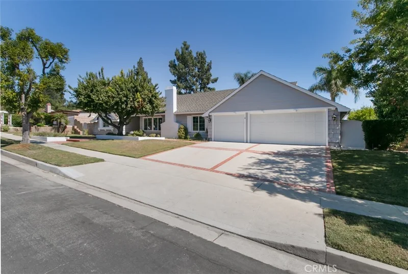 10412 Keokuk Avenue, Chatsworth, CA 91311