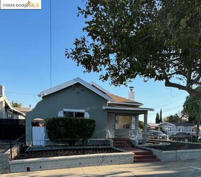 561 E 12th St, Pittsburg, CA 94565
