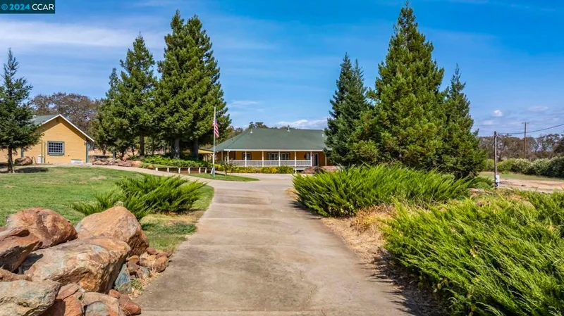 11437 Chimney Ranch Trl, Loma Rica, CA 95901-9479
