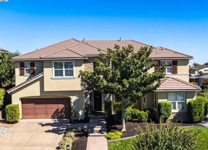 1001 Wild Sage Court, Vacaville, CA 95688