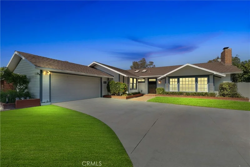 2691 Mainway Drive, Rossmoor, CA 90720